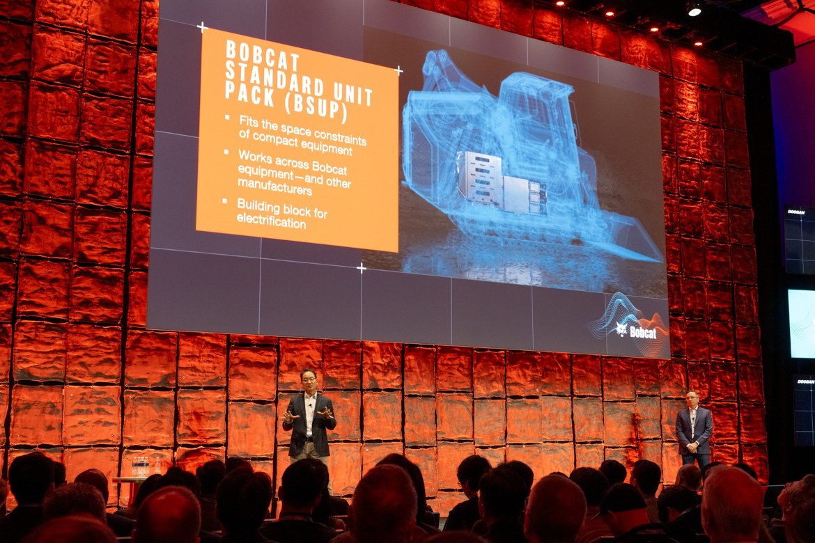 CES 2026: Doosan Bobcat Unveils RX3 Autonomous Loader and AI Jobsite Tech