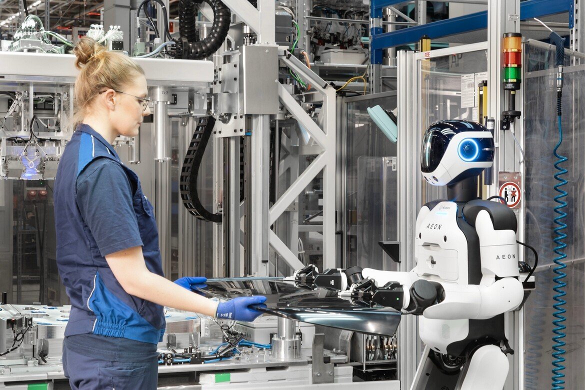 BMW Begins Humanoid Robot Pilot at Leipzig Factory