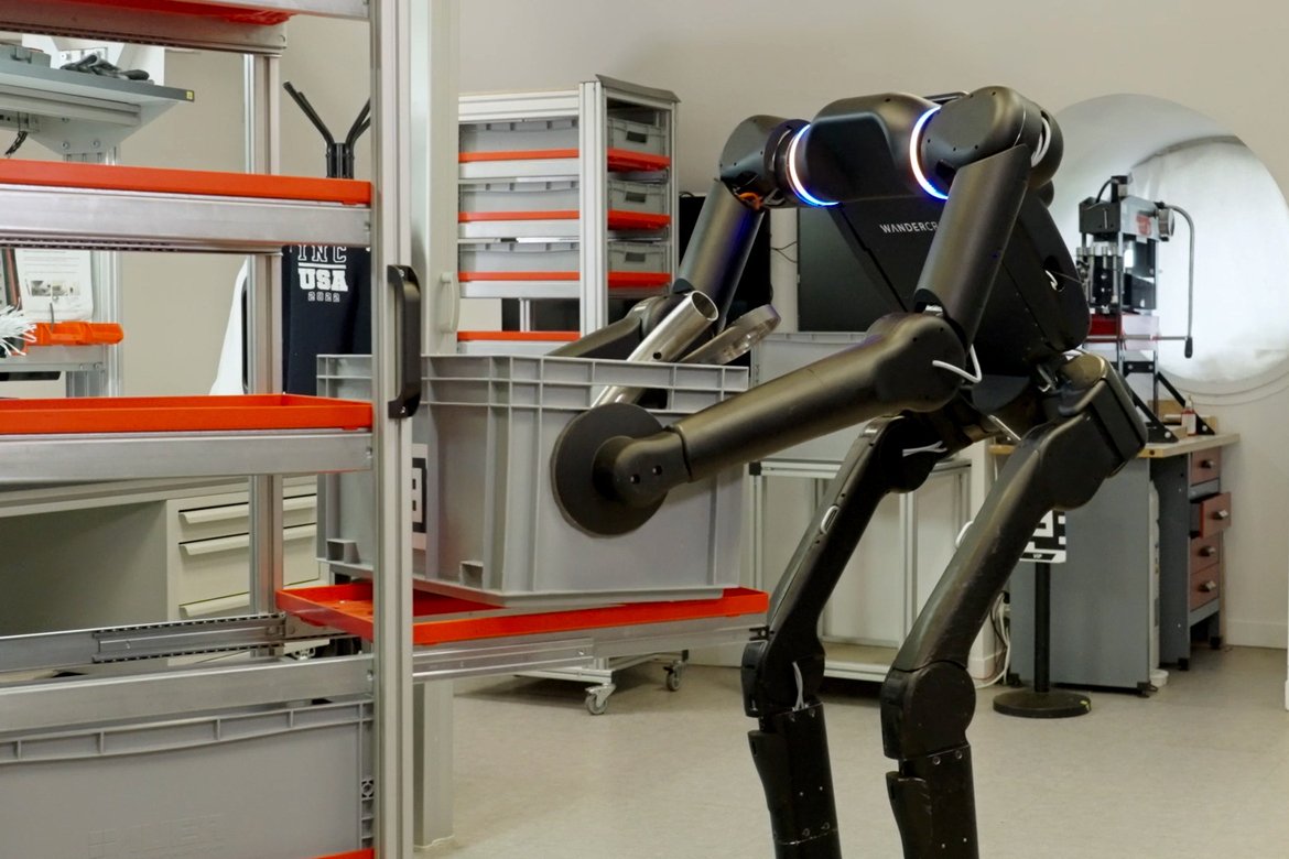 Renault Deploys ‘Calvin-40’ Robots in EV Factory as Automakers Expand Industrial Automation
