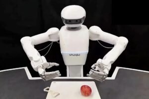 Sharpa’s Apple-Peeling Robot Signals Breakthrough in Dexterous AI Manipulation
