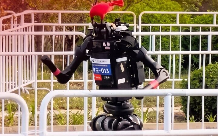 Humanoid Robots Close In on Human 100-Metre Sprint Record as Locomotion Advances Accelerate