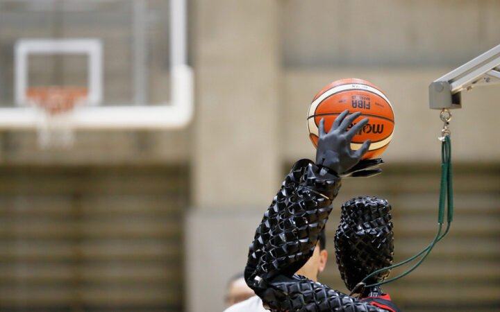 Toyota Unveils CUE7, a Lighter Basketball Robot Built on Hybrid AI Control