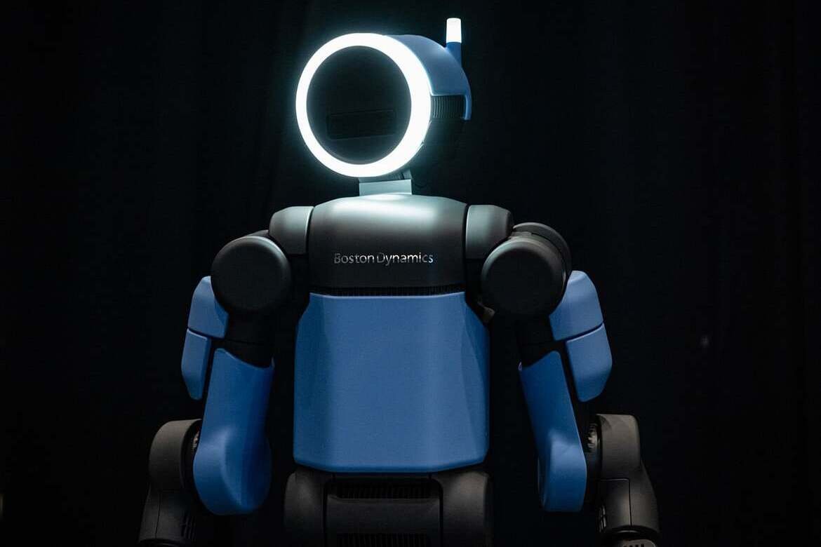 Hyundai Pressures Boston Dynamics to Scale Atlas Production as C-Suite Exits Mount