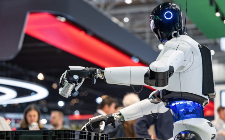 VDMA Maps Four Scenarios for Humanoid Robotics in 2040 as Europe Weighs Its Strategic Position