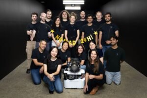 Aquila Sets Two World Records Powering a Moving Warehouse Robot by Laser for 24 Hours
