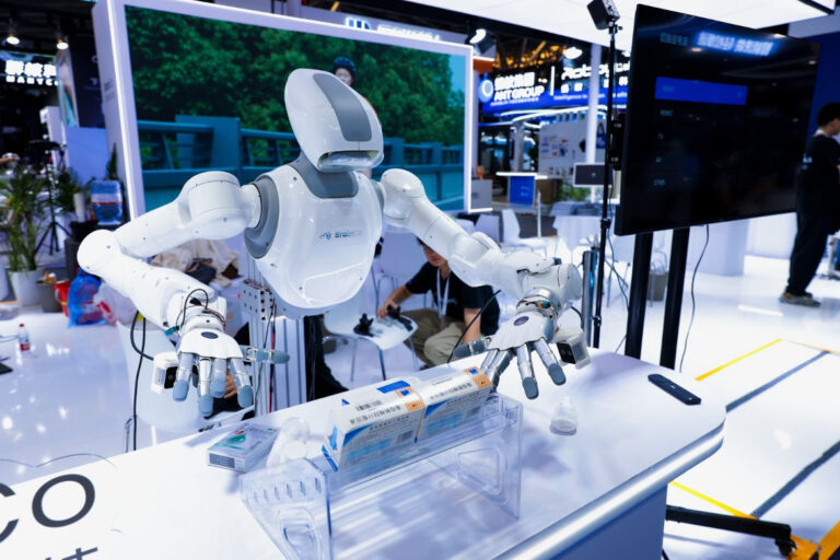 BrainCo Unveils Brain-to-Robot AI Platform for Thought-Controlled Robots