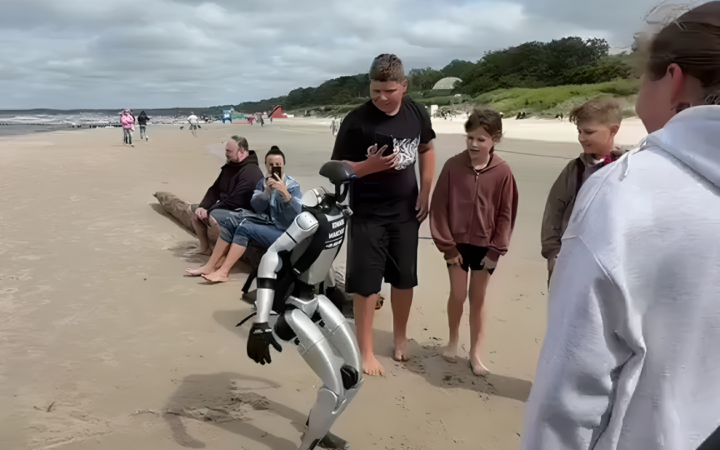 Edward Warchocki, Poland’s Humanoid Robot Influencer, Takes a Day Trip to the Baltic Coast