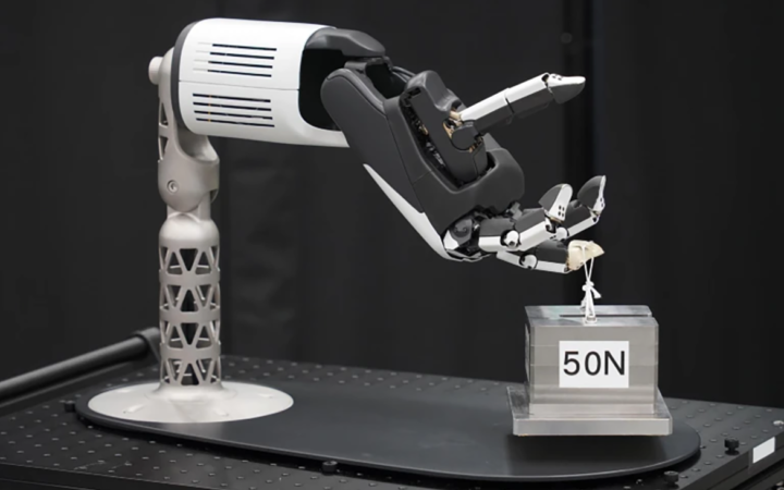 Honda Unveils Dexterous Four-Finger Robotic Hand, Targets Early 2030s Commercialization