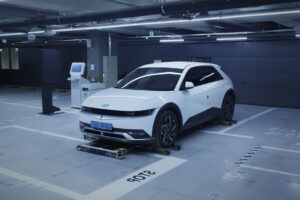 Hyundai Pilots Parking Robots in Korean Apartment Garage, Targeting 20-50% More Capacity