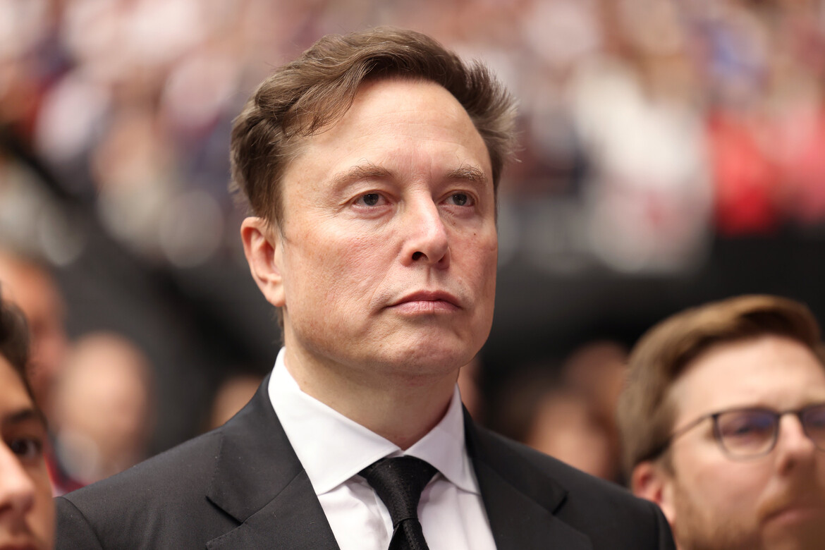 Musk at G20: Robots Will Self-Replicate, One Billion Humanoids in Ten Years
