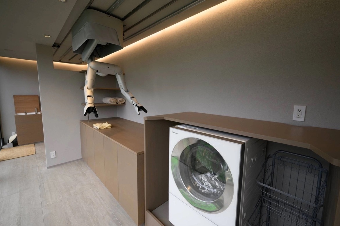 Japanese Startup MW Bets on Iron Man-Inspired Built-In Robotic Arms Over Humanoids