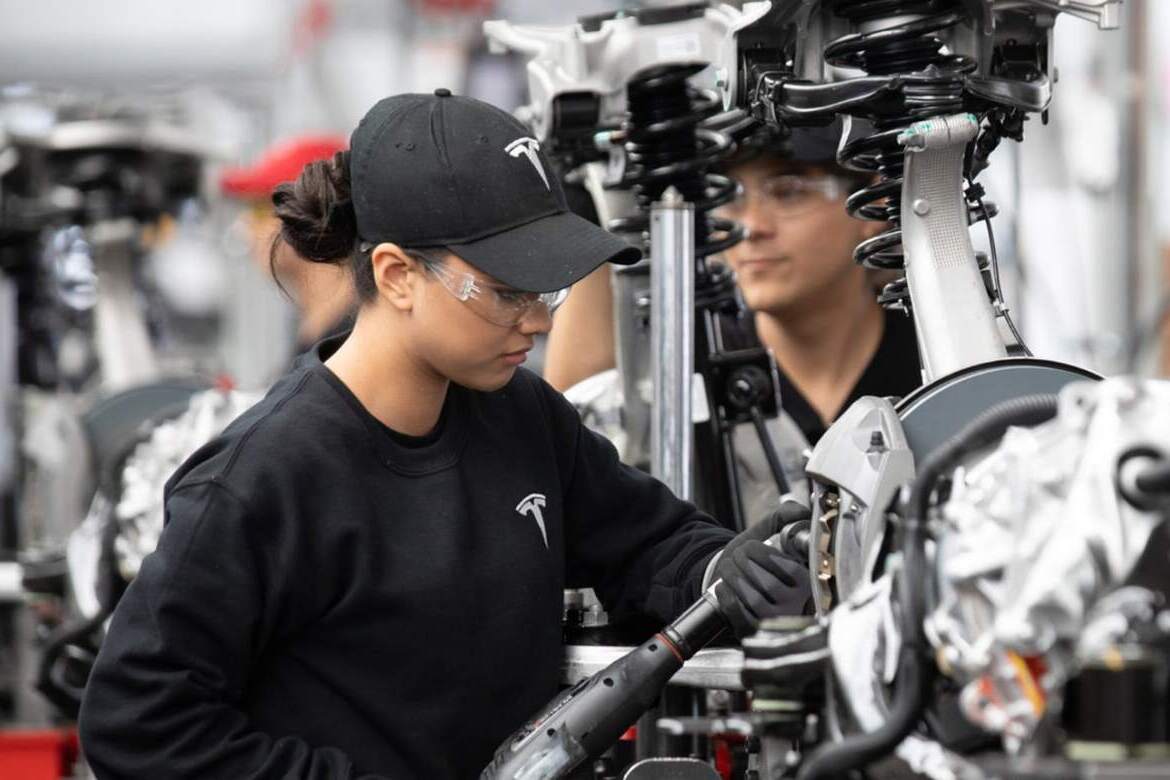 Tesla Optimus Enters Production at Fremont as Musk Warns of Long S-Curve Ramp