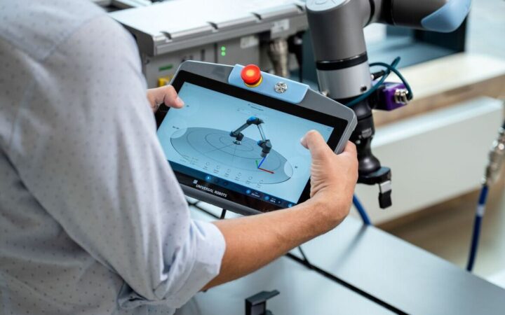 Universal Robots Launches Gen 7 Platform at IMTS as Physical AI Deployment Layer