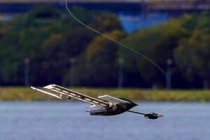 ALBATROSS Robot Falls Like a Maple Seed, Then Sails Autonomously