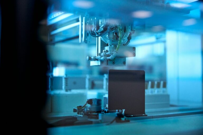 Anthropic Study Finds Robot Costs Could Delay Blue-Collar Automation for Decades