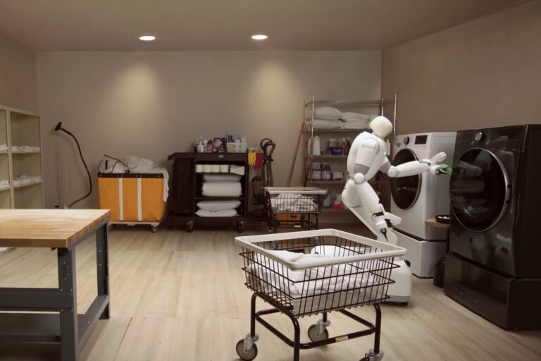 Dyna Robotics Unveils Taku Robot for Complete Laundry Workflows