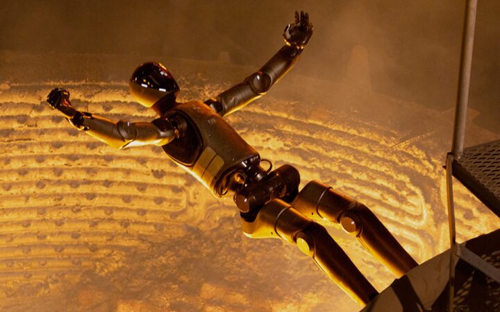 Figure Melts F.02 Robots With Arnold Schwarzenegger