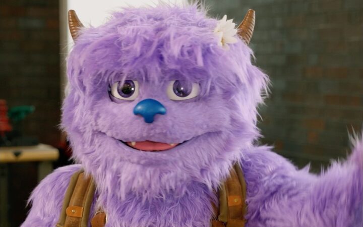 Dynamic Creatures Unveils Hugo, a Furry Robot for Theme Parks