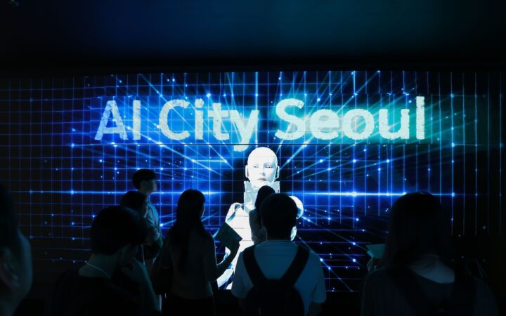 Humanoid Robots Take Center Stage at Seoul’s Smart Life Week
