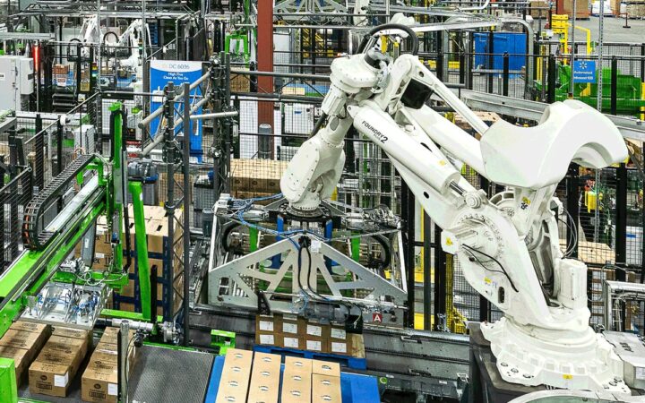 Walmart’s Warehouse Robots Hit Cost and Reliability Hurdles