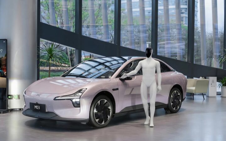 XPENG Targets IRON Humanoid Robot Sales in Second Half of 2027